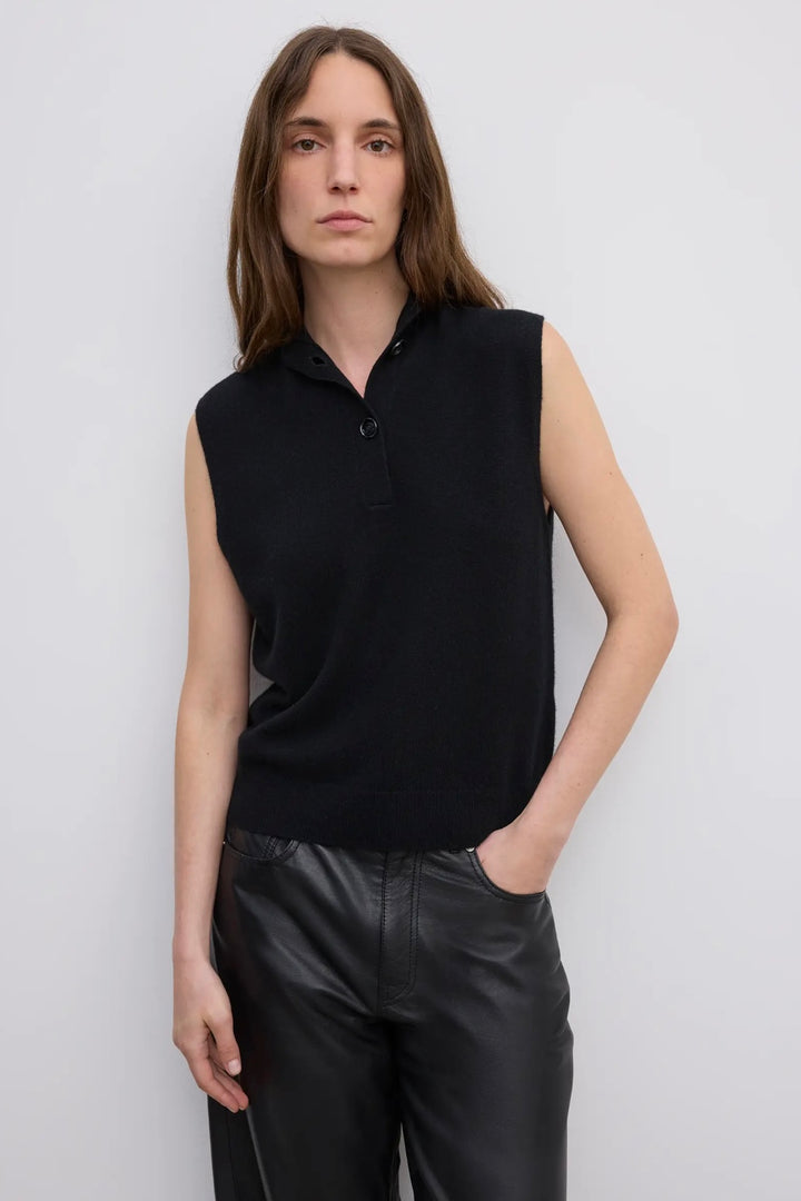 Dagmar - SLEEVELESS KNIT TOP