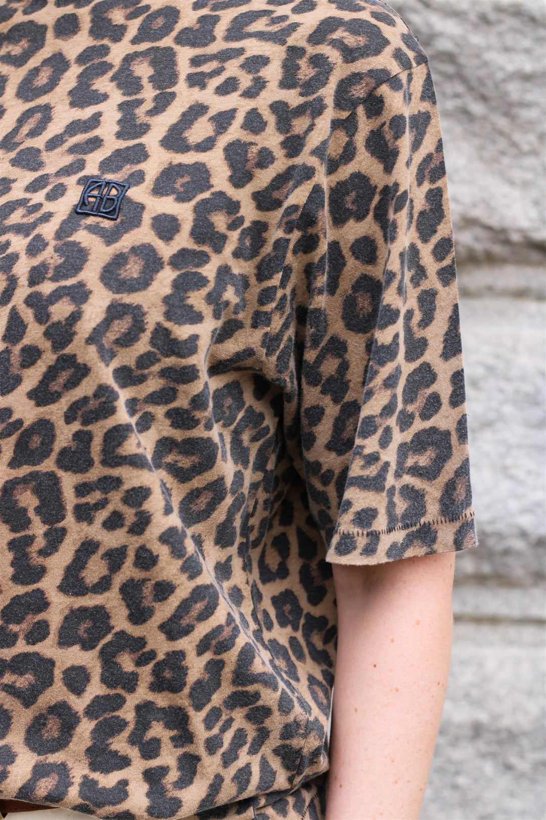 Anine Bing - Avi Tee black and brown leopard
