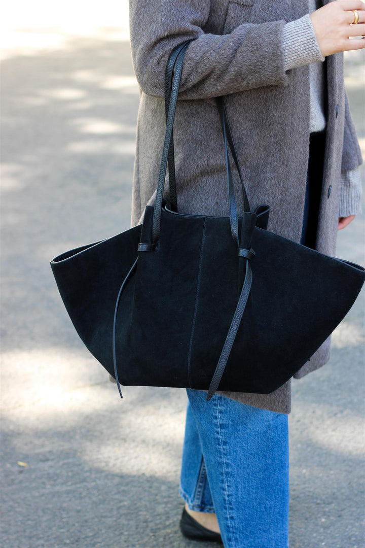 Yuzefi - Large Mochi Suede Black