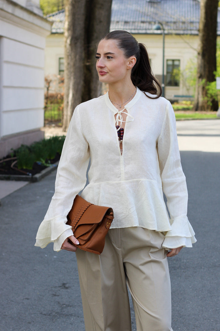 Skall Studio - Frigga flounce shirt