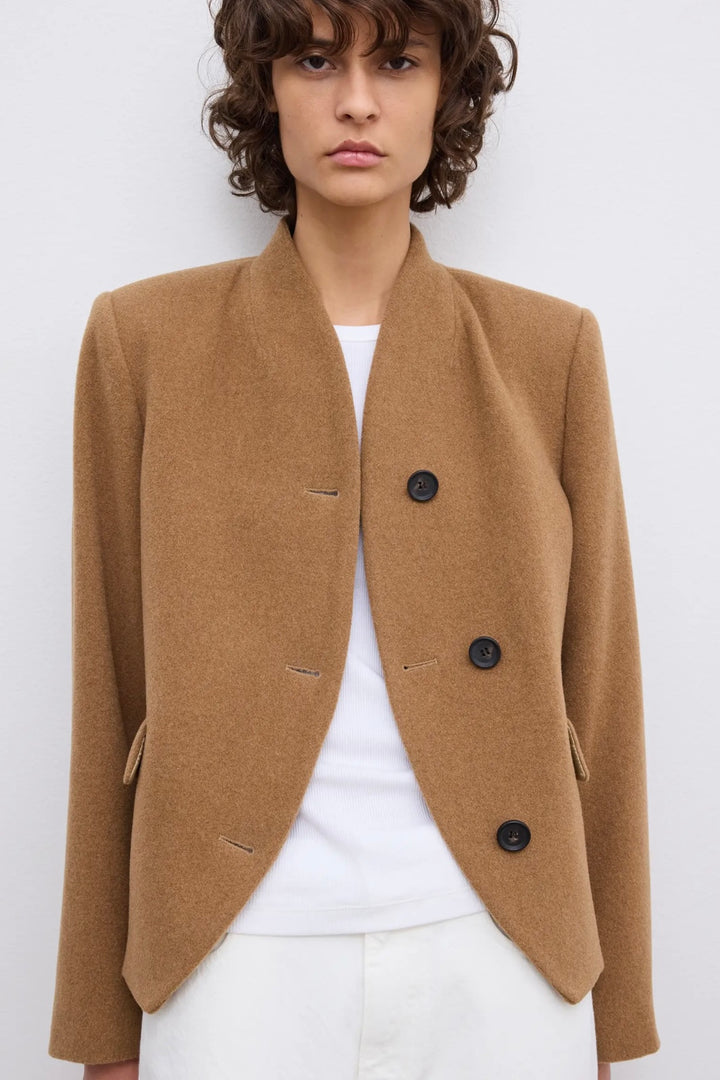 Dagmar - Short Curved Jacket Camel