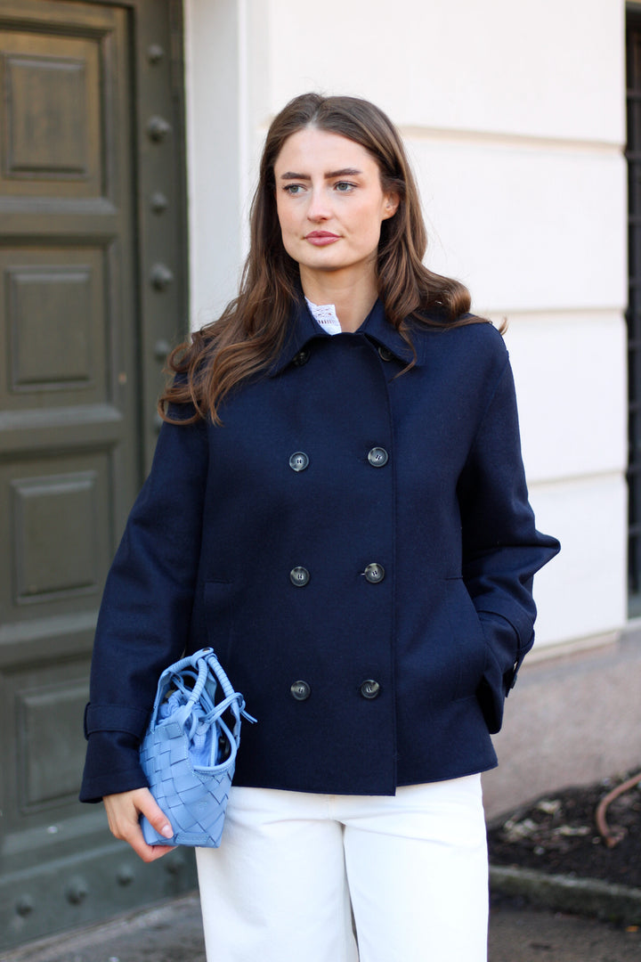 Harris Wharf - Women oversized short trench light pressed	wool