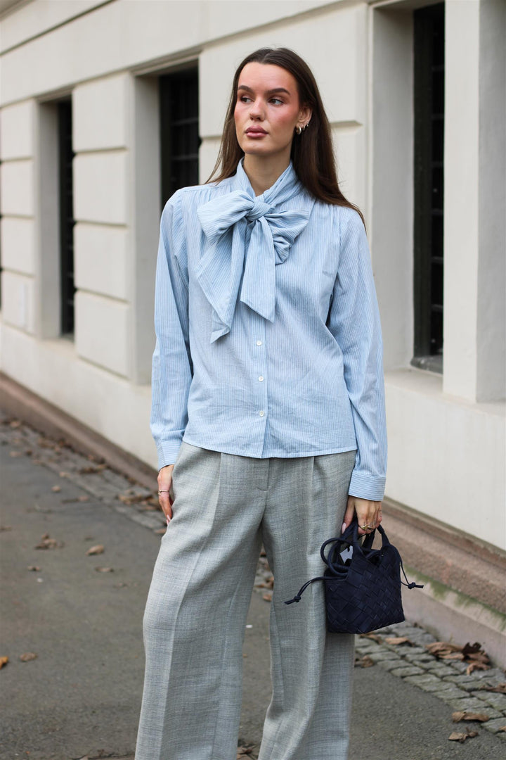 Skall Studio - Dalia bow shirt