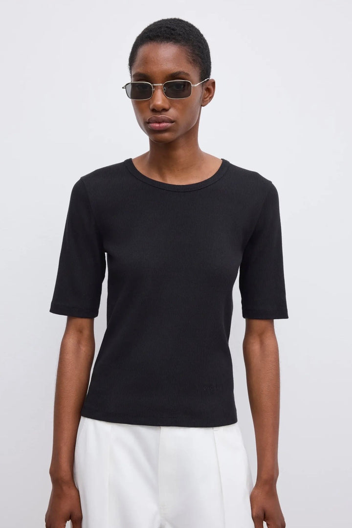 Dagmar - Fitted Rib T-shirt