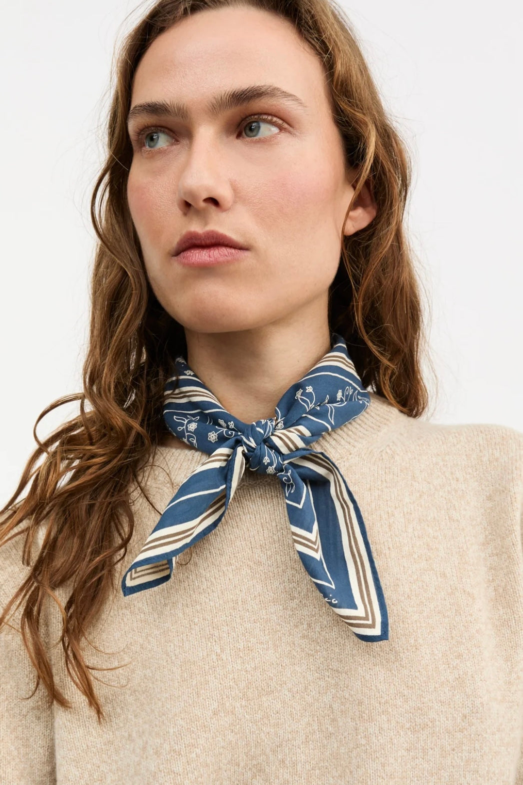 Skall classic scarf 55x55