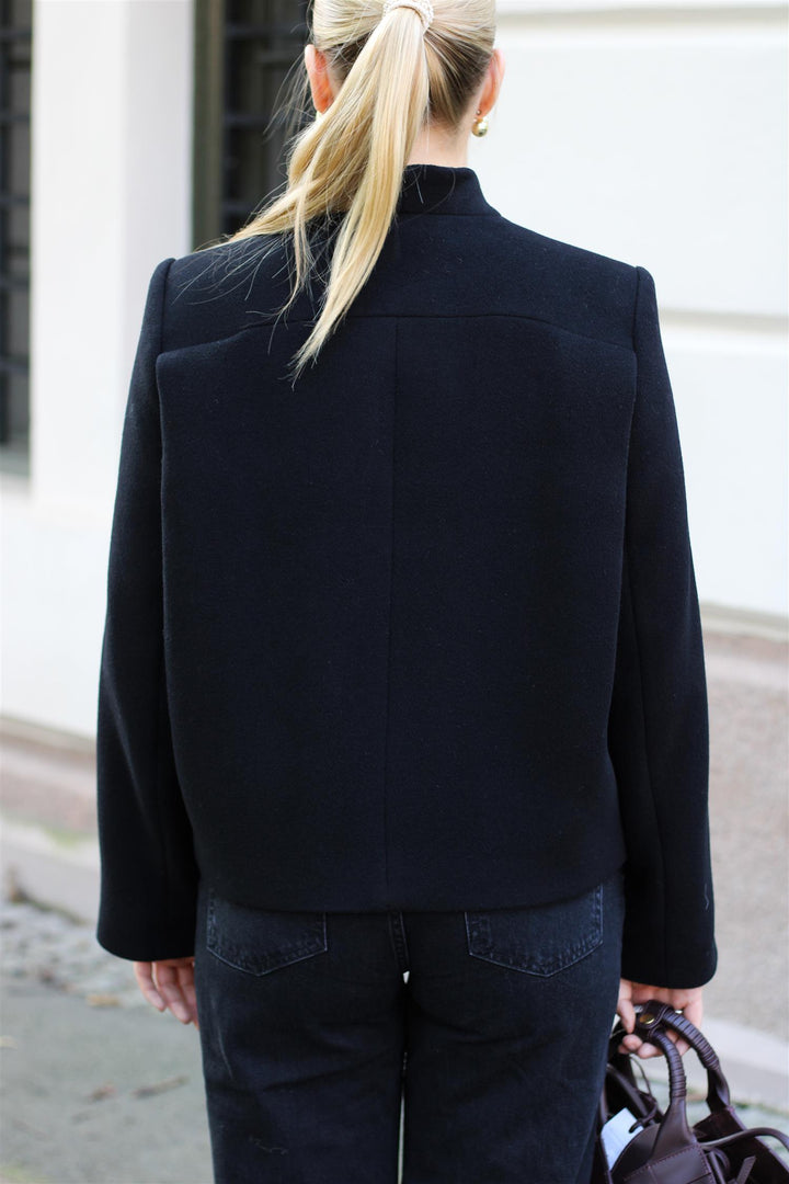 Dagmar - Short Curved Jacket
