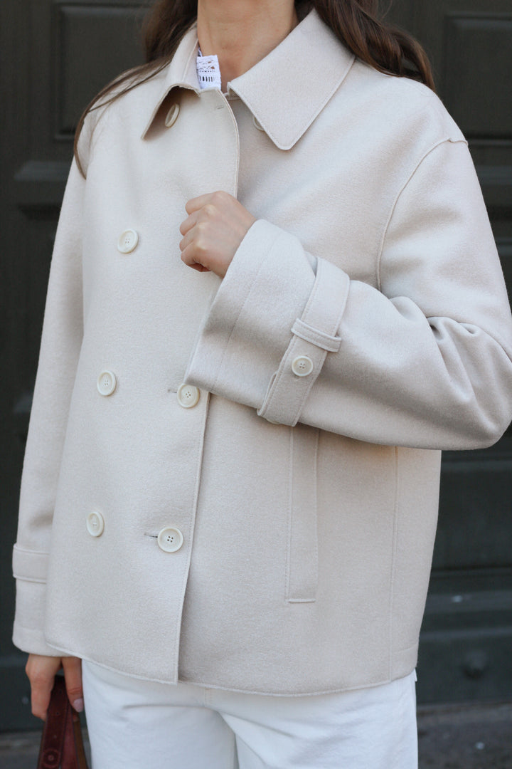 Harris Wharf - Women oversized short trench light pressed	wool