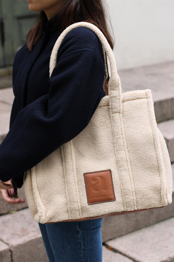 Arnie Says - Teddy Bag L