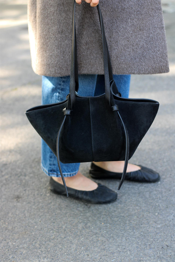 Yuzefi - Mochi Suede Black