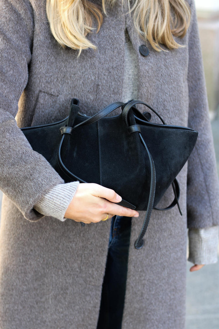 Yuzefi - Mochi Suede Black
