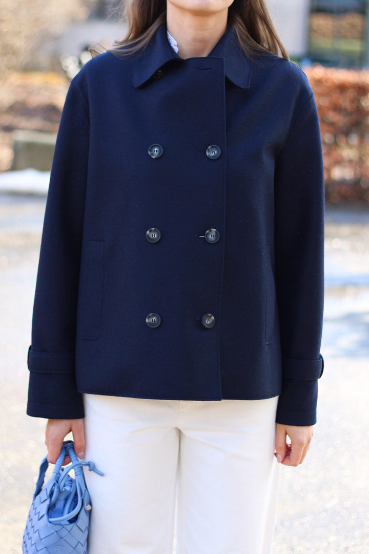 Harris Wharf - Women oversized short trench light pressed	wool