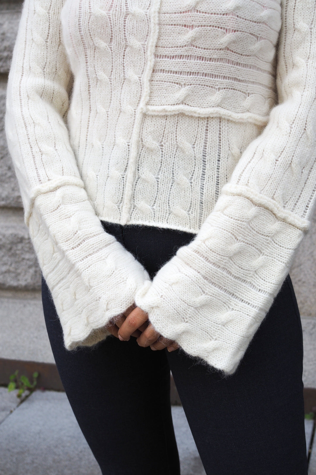 Dagmar - Cable knit crewneck